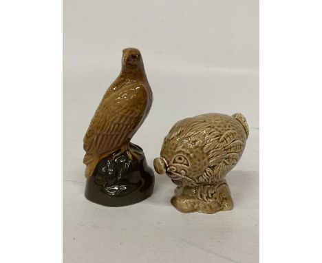 A BESWICK BENEAGLES SCOTCH WHISKEY MINIATURE EAGLE TOGETHER WITH A FLYING HAGGIS MINIATURE 