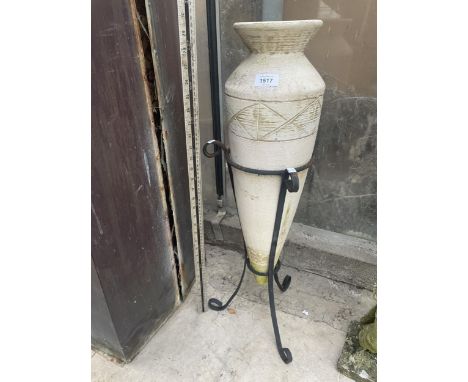 A DECORATIVE POT GARDEN URN WITH METAL TRIPOD STAND (H:76CM) 