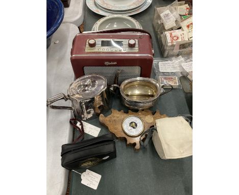 A MIXED LOT TO INCLUDE A VINTAGE RADIO, SILVER PLATE TEAPOT AND SUGAR BOWL, KODAK "BROWNIE" VECTA CAMERA, ETC., 