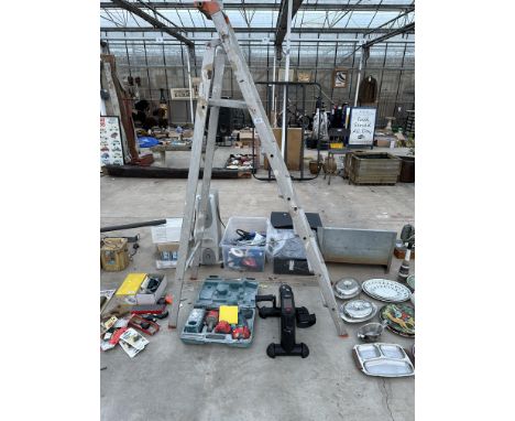 A FIVE RUNG ALUMINIUM STEP LADDER, A MAKITA BATTERY DRILL AND AN EXERCISE MACHINE 