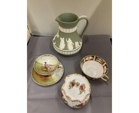 A GREEN WEDGWOOD JASPERWARE JUG, HEIGHT 15CM, A ROYAL ALBERT 'OLD COUNTRY ROSES' TRINKET POT, ROYAL CROWN DERBY TEACUP AND A 