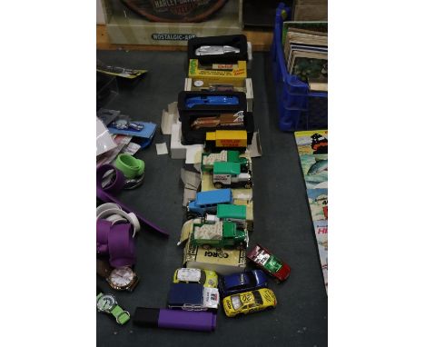 A COLLECTION OF DIE-CAST VEHICLES, MAINLY BOXED, TO INCLUDE CORGI, ETC 