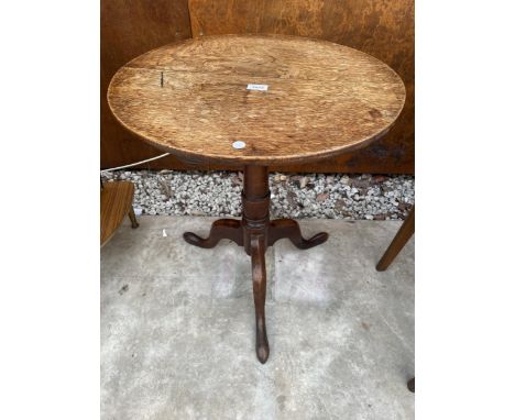 A GEORGE III OAK TRIPOD TABLE, 22.5" DIAMETER 