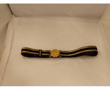 A VINTAGE NAVAL OFFICERS BELT AND BUCKLE 