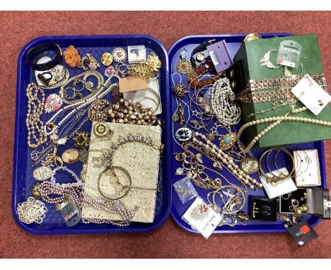 An Assortment of Costume Jewellery, to include shell cameo brooch (loses), diamanté necklace, beaded enamel necklace, gilt co