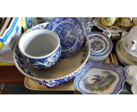 A Tray of Blue and White China to Include Spode, Kewdosud, Willow Pattern Etc 