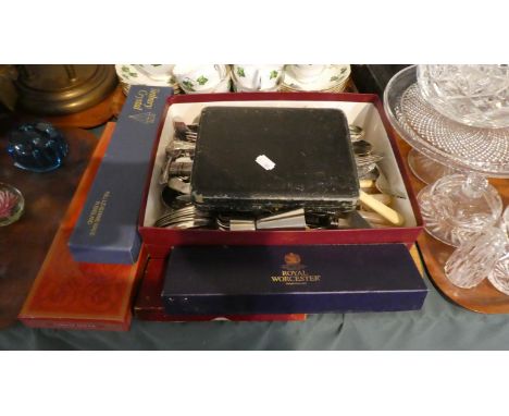 A Collection of Various Silver Plated and Bone Handled Cutlery, Boxed Royal Worcester Cake Knife, Viking Cheese Slicer and Tu