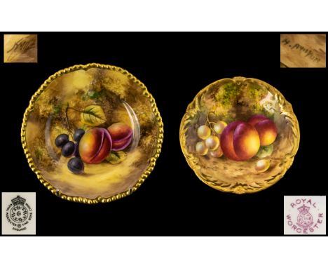 Royal Worcester Hand Painted and Signed Small Cabinet Plate ' Fallen Fruits ' Peaches and Grapes Pattern. Signed John Smith, 