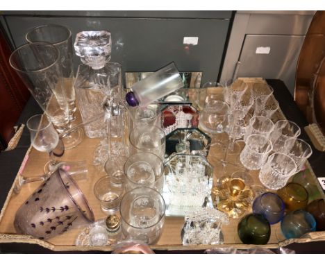CARTON CONTAINING VARIOUS DRINKING GLASSES, SQUARE SECTION DECANTER AND MIRRORED BLOWN GLASS ORNAMENTS 