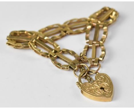 A 9ct yellow gold gate bracelet, approx 12g.