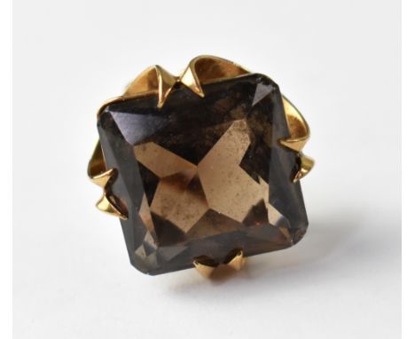 A 9ct yellow gold smoky quartz colour ladies' dress ring, size K, approx 8.5g.