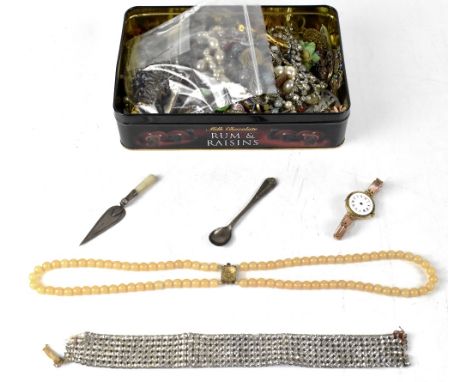 Mixed items of costume jewellery to include a gold backed wristwatch (af), various items of silver to include vesta case, coi