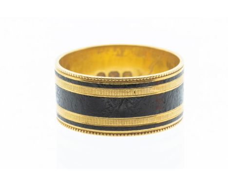 A George III 18ct gold and enamel mourning ring, with three rows of alternate black and gold decoration, inscription to inter