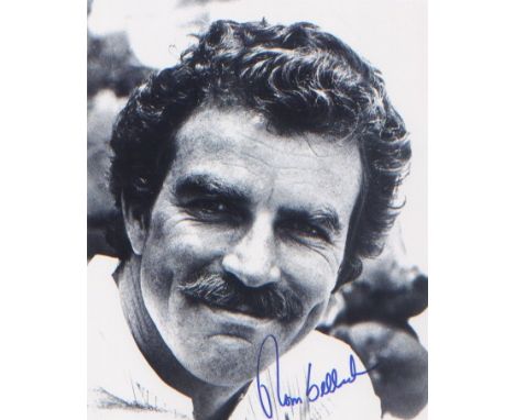 Magnum - Tom Selleck. 10x8 portrait from “Magnum. Excellent. Good condition. All signed items come with a Certificate of Auth