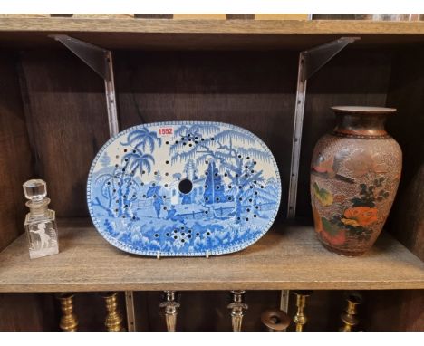 A Japanese Totai Shippo cloisonne enamel vase,&nbsp;24.5cm high; together with a 19th century pearlware blue and white draine