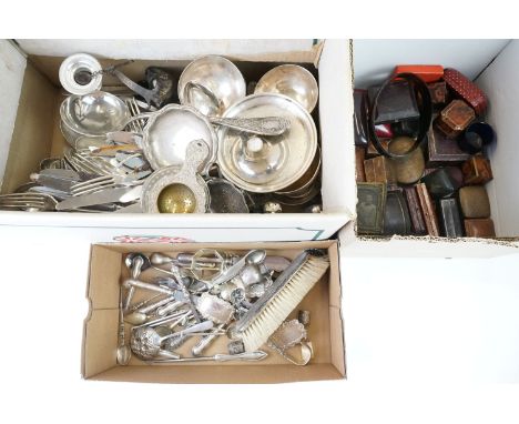 Collection of silver and silver plated items to include silver berry spoons, silver handled cutlery, a silver mounted clothes