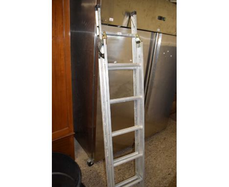 Aluminium ladder