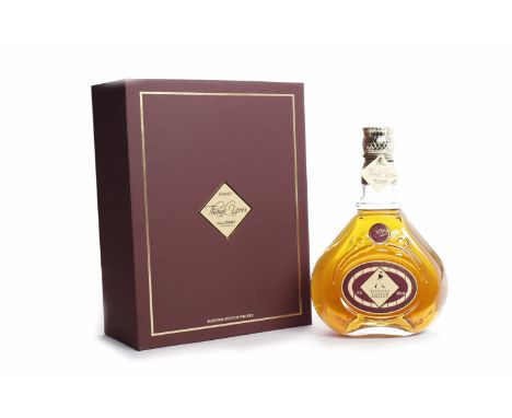 JOHNNIE WALKER 'THANK YOU HILL STREET' Blended Scotch Whisky. 75cl, 43% volume, in presentation box with DVD and booklet.  CO