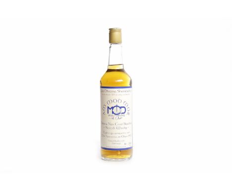 AM MOD MORBlended Scotch Whisky.Produced by United Distillers plc. Bottle no. 816. 70cl, 40% volume. CONDITION REPORT: very g