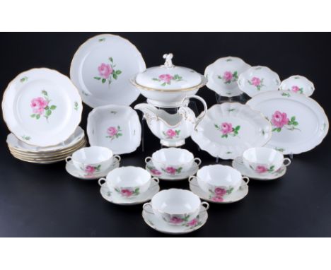Meissen Rote Rose Speiseservice für 6 Personen, dinner service for 6 pers.,27-teiliges Porzellan, blaue Schwertermarke mit zw