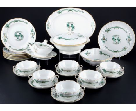 Meissen Hofdrache Grün Reich Speiseservice 1.Wahl, dinner service 1st choice,23-teiliges Porzellan, blaue Schwertermarke 1. W