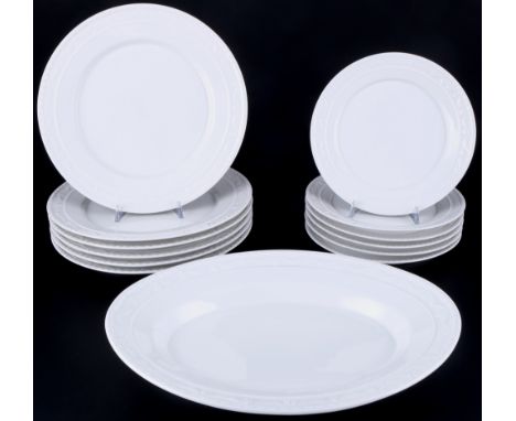 KPM Berlin Kurland 6 Speiseteller, 6 Kuchenteller und Platte, dinner and dessert plates with platter,13-teiliges Porzellan, K