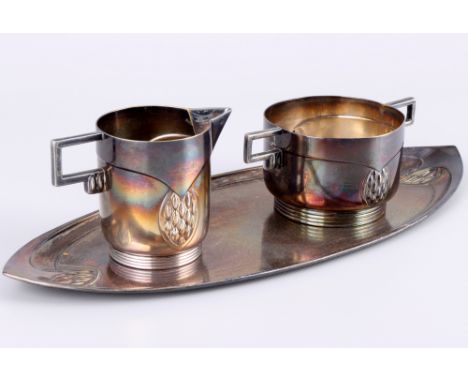 WMF Jugendstil Milch &amp; Zucker Menage um 1900, milk pot and sugar bowl on tray art nouveau silver plated,versilbert, geste