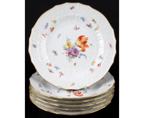 Meissen Neubrandenstein Blumenbukett mit Insekten 6 Speiseteller 1.Wahl, dinner plates 1st choice,Porzellan, blaue Schwerterm