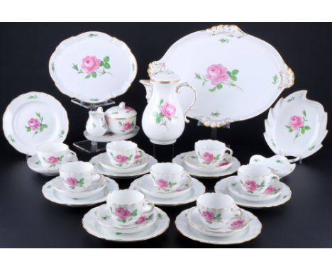 Meissen Rote Rose Kaffeeservice für 8 Personen, mocha coffee service for 8 pers.,32-teiliges Porzellan, blaue Schwertermarke 