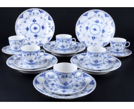Royal Copenhagen Musselmalet Vollspitze 6 Kaffeegedecke 1035/1086, full lace coffee cups with dessert plates,18-teiliges Porz
