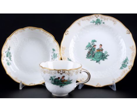 Meissen Neumarseille Watteau-Szenerie Kaffeegedeck 1.Wahl, coffee cup with dessert plates 1st choice,3-teiliges Porzellan, bl