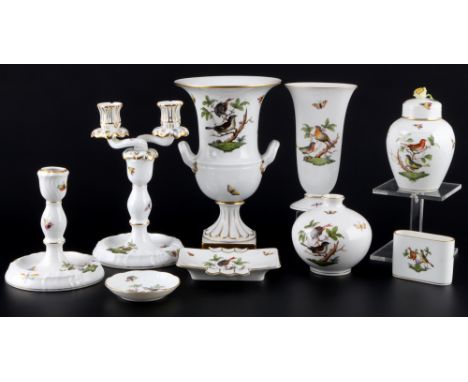 Herend Rothschild 9-teiliges Zierporzellan, decorative porcelain,9-teiliges Porzellan, Ungarn 20. Jahrhundert, blaue Bodenmar