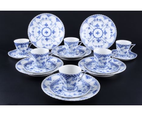 Royal Copenhagen Musselmalet Vollspitze 6 Kaffeegedecke 1036/1086, coffee cups with dessert plates 1st choice,18-teiliges Por