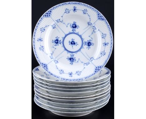 Royal Copenhagen Musselmalet 10 Speiseteller, dinner plates,Porzellan, Dänemark, mit grüner Firmenmarke und blauen Wellen, De