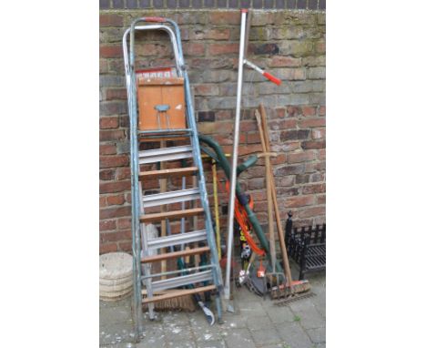 Quantity of gardening tools & a step ladder