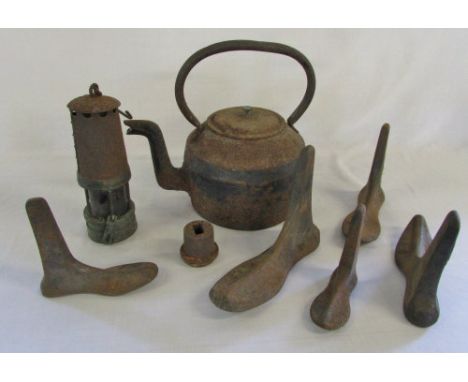 Various items inc kettle, old miners lamp & shoe lasts