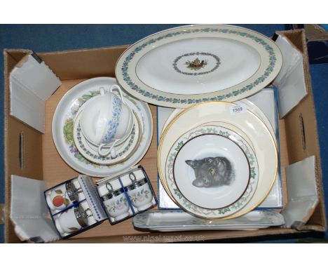 A quantity of mixed Royal Worcester, Wedgwood and Royal Doulton plates, coddlers, etc