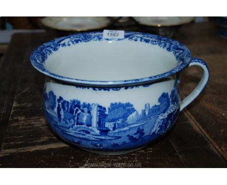 A Copeland Spode 'Italian' pattern Chamber Pot.