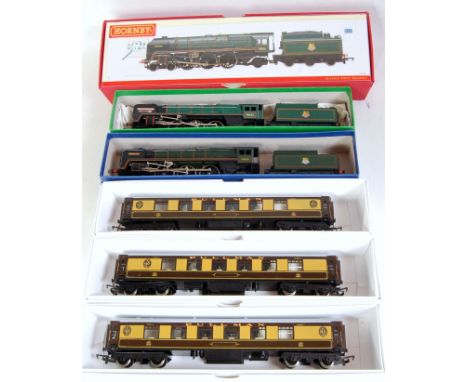 Hornby items in non original boxes Britannia class engine and tender 'Morning Star' (G), 'Boadicea' (G), 'William Shakespeare