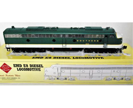 Aristocraft EMD E8 Co-Co diesel loco 'Southern' No. 6915 green/white with yellow band, Art No. 23608 (M-BM)