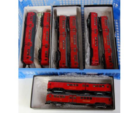 Eight kit-built coaches to form 1931-4 London Transport tube train, one is powered, believed 'The Model Shop' kits, painted r
