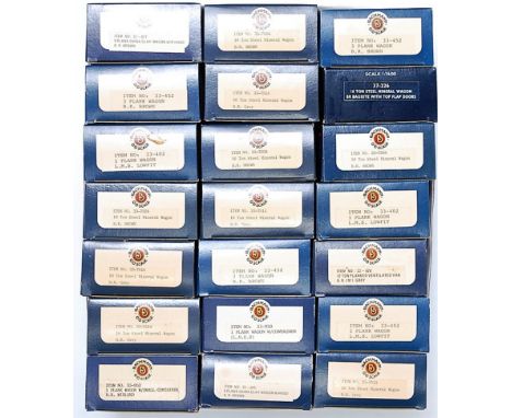 21 boxed Bachmann goods wagons, some duplication (G-BG)