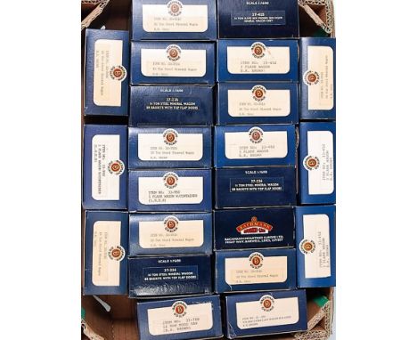 22 boxed Bachmann goods wagons, some duplication (G-BG)