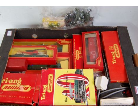 Mixed Triang items R128 Helicopter car (NM-BD), R341 searchlight wagon (NM-BNM), R343 4-rocket launcher (NM-BNM), all items N