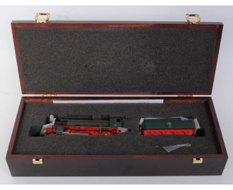 A Bachmann WD Austerity engine and tender Kowloon Canton Railway green No. 21 in presentation box (GNM-BGNM)