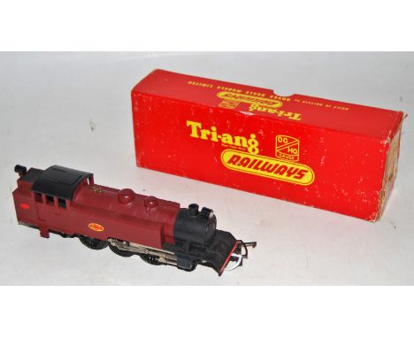 A Triang R56 TC series maroon Baltic tank engine complete but no instructions, box lid split at one end (NM-BD)