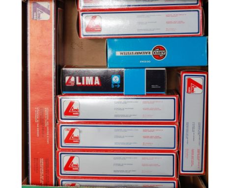 10 goods wagons ,1 Airfix, rest Lima (GNM-BGNM)