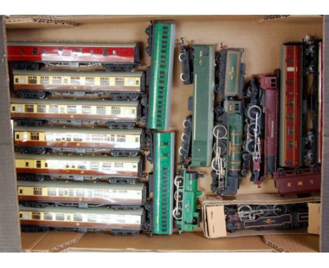 Two trays containing a quantity of Hornby Dublo items including 2-6-4 tank engine in repair box (G-BG), 'Barnstaple' engine a