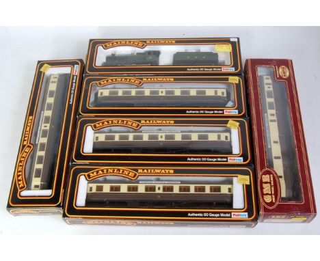 Mainline GWR green Collett 0-6-0 engine and tender (G-BG) together with 4 Mainline and GMR (Airfix) GWR brown/cream centenary