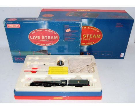 A Hornby live steam 00 gauge No. R2277 Dwight D Eisenhower BR462 Class A4 steam powered locomotive and tender with various to